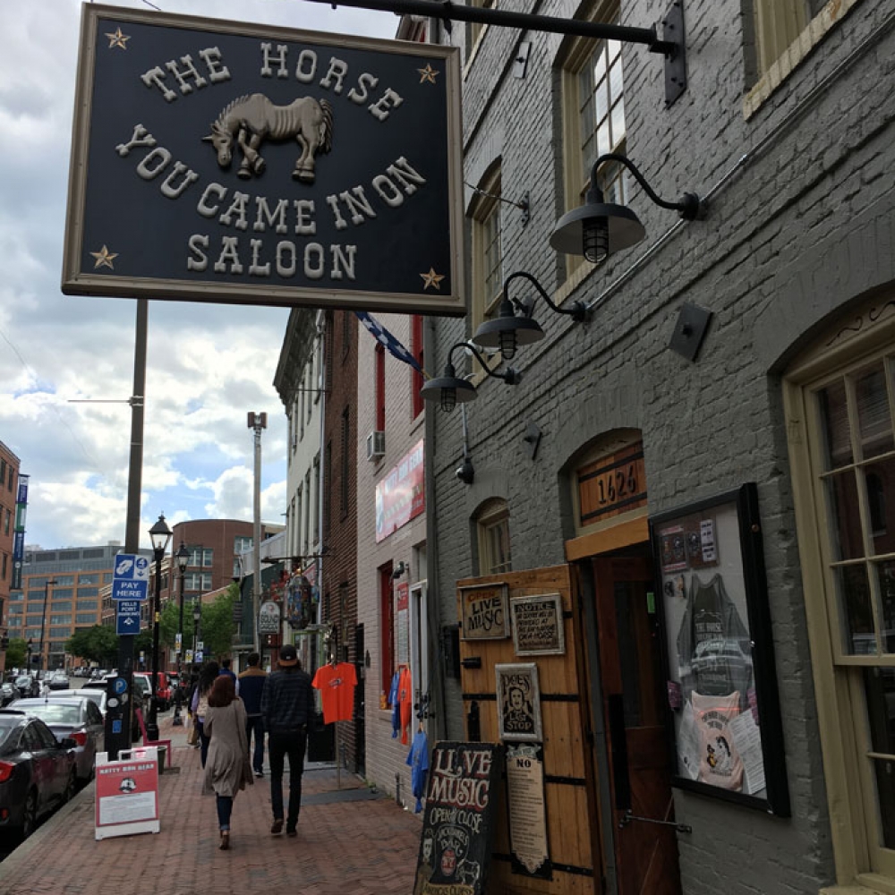 Celebrating the Best Bars in the United States